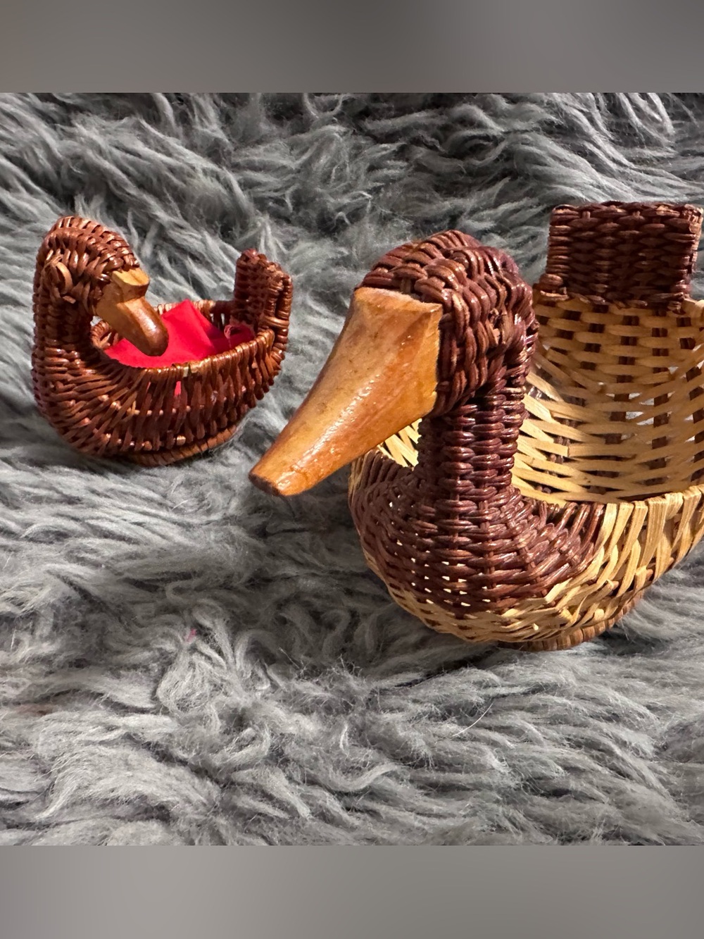 Little retro wicker ducks